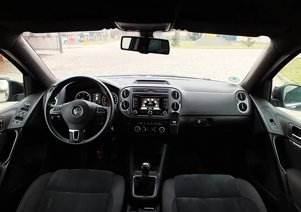 Volkswagen Tiguan cena 51800 przebieg: 208000, rok produkcji 2012 z Międzyrzec Podlaski małe 172